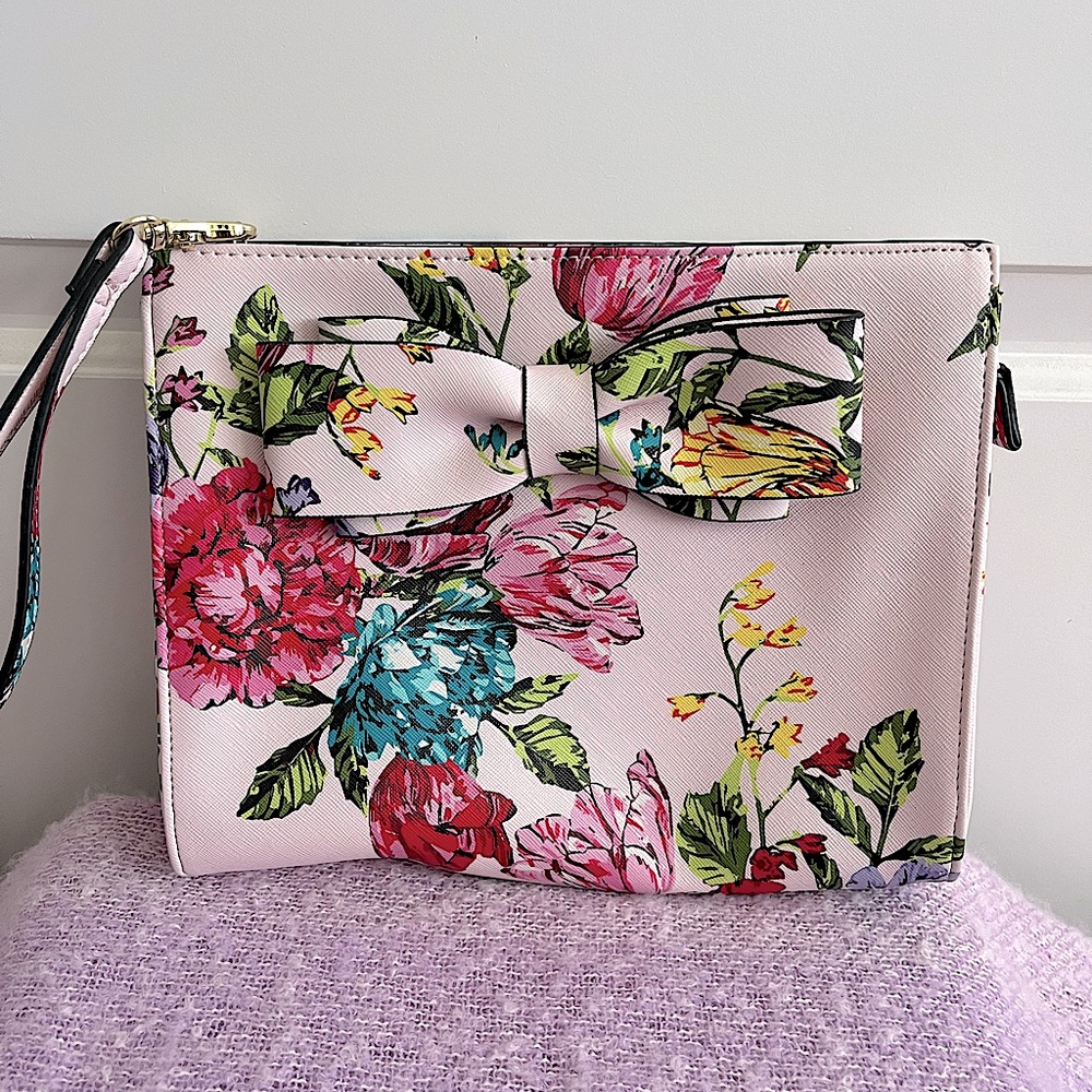 Betsey Johnson clutch /bag
